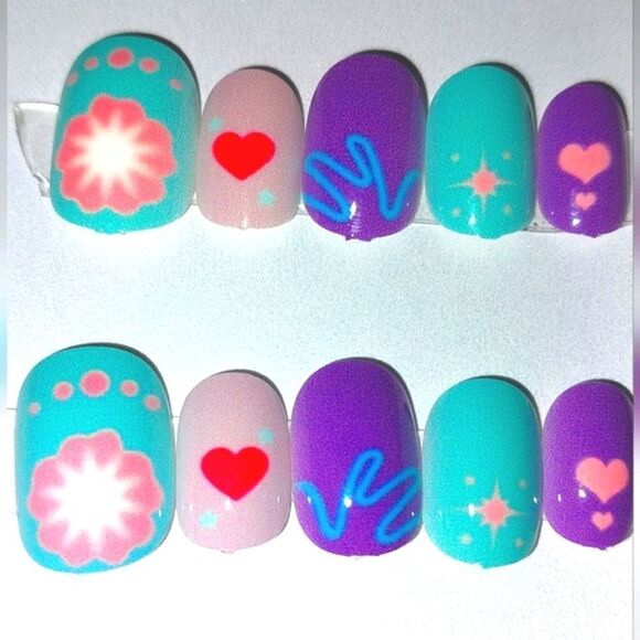 Kids custom 10pc  press on nails - Picture 1 of 5